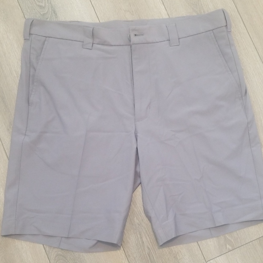 Men's Roundtree & Yorke shorts